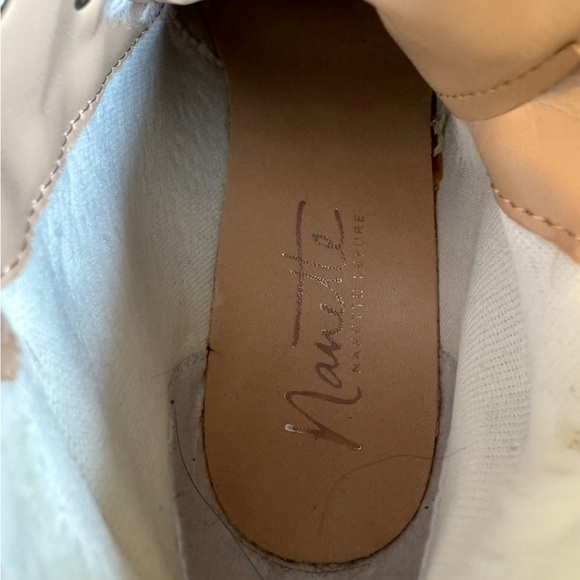 Nannette Lepore Anais Bootie Rhinestone in Winter White Size Womens 7M - Picture 11 of 12